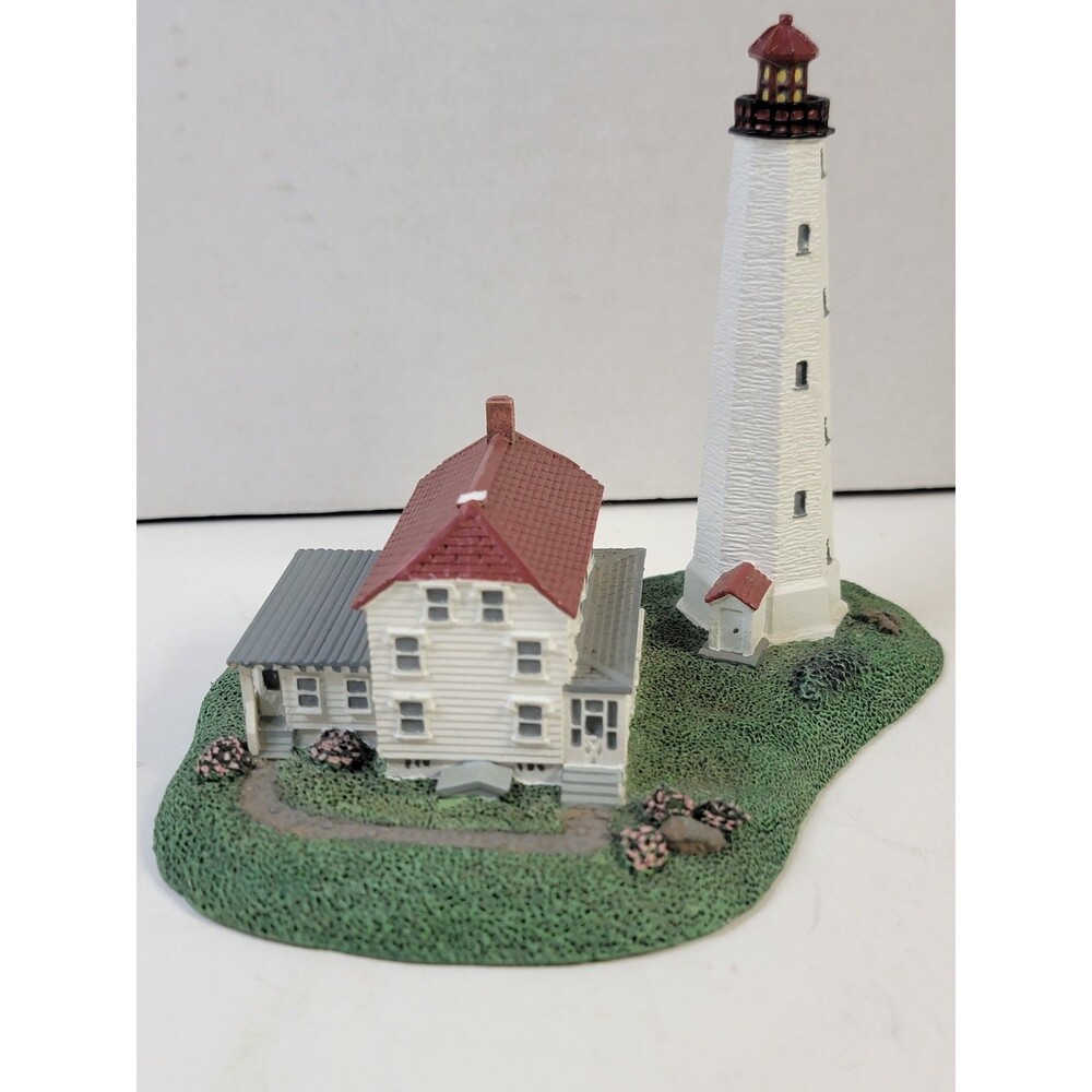 Danbury Mint Sandy Hook Lighthouse 1993 Historic American Lighthouses Figurine